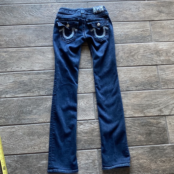 True Religion - Picture 3 of 8